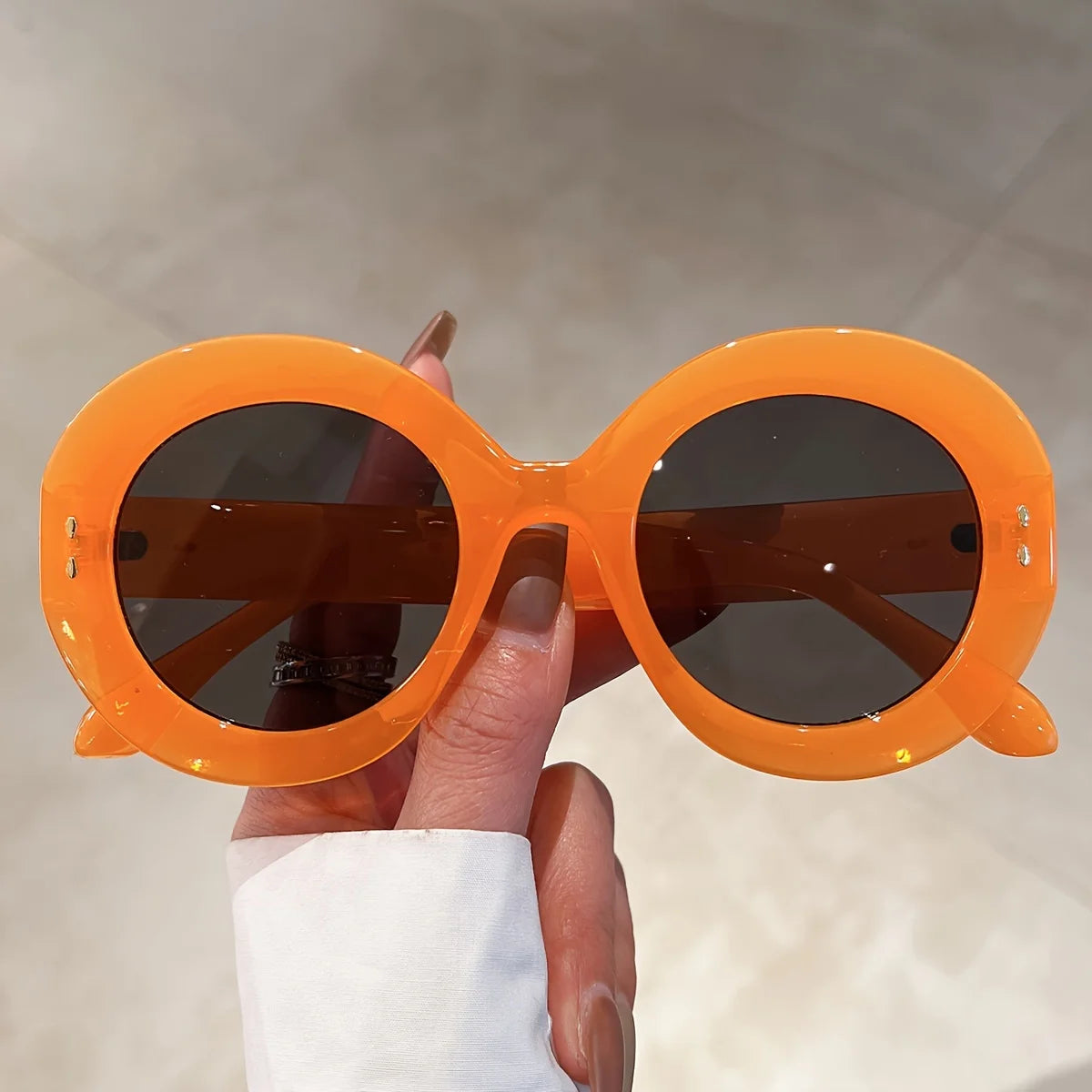 "Wyntheris" Circular Sunglasses