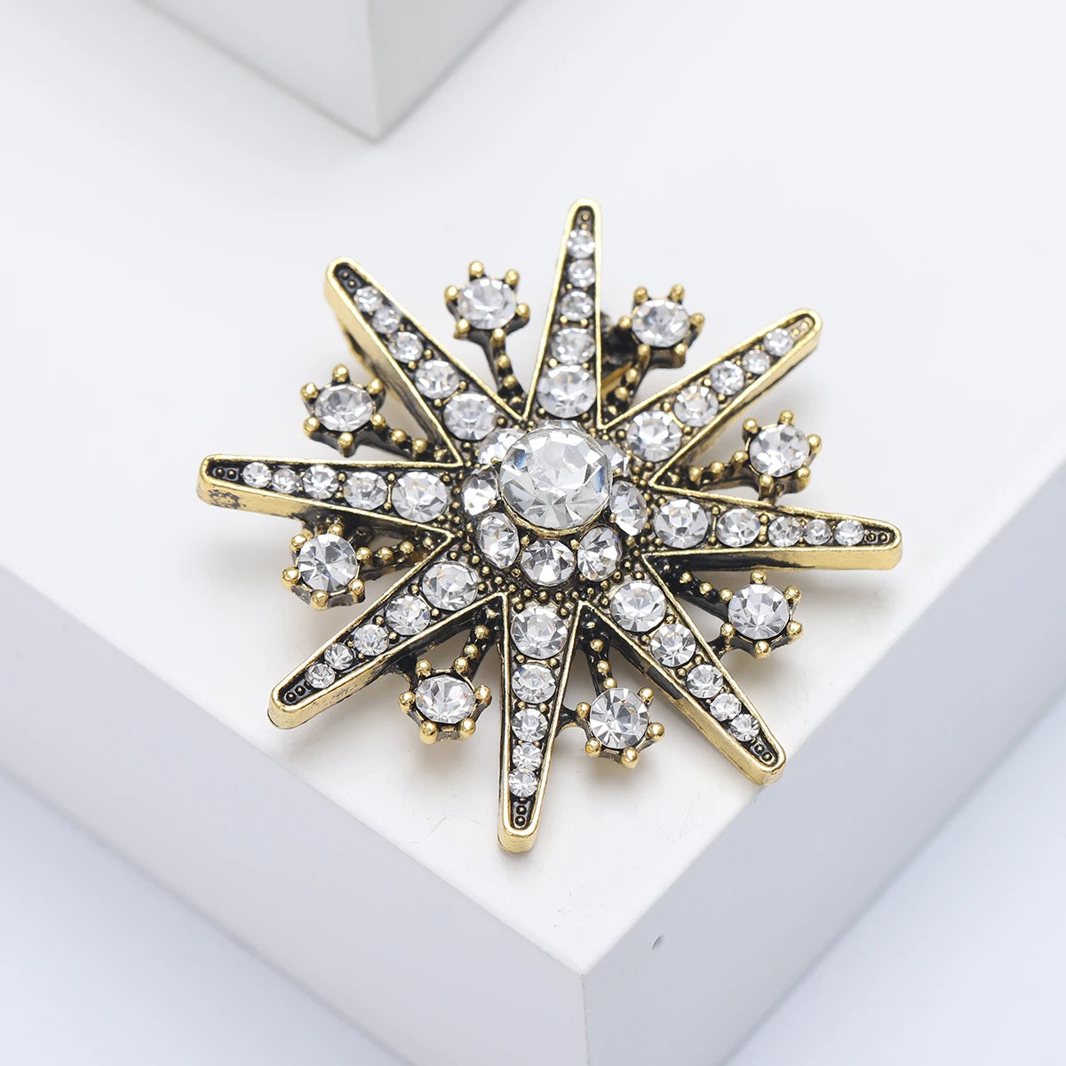 "Eloressa" Star Brooch