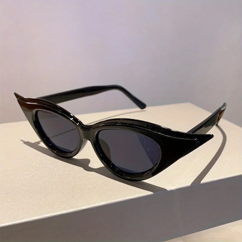 "Bellinora" Cat Eye Sunglasses