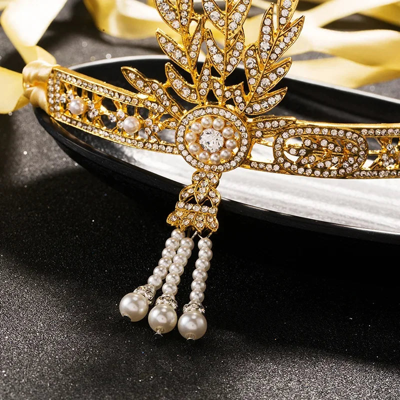 "Leocadia" Crystal Pearl Tiara