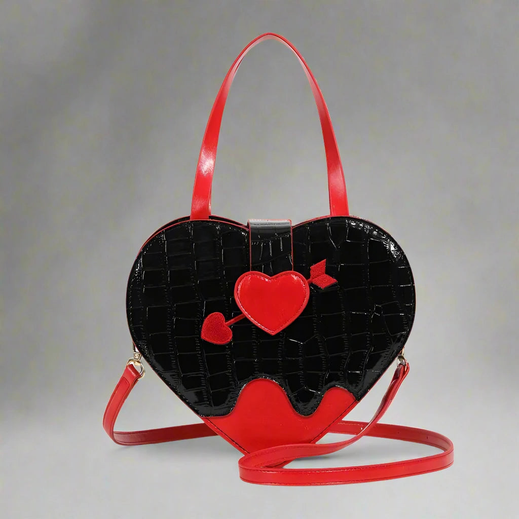 "Tullivara" Heart Shoulder Bag