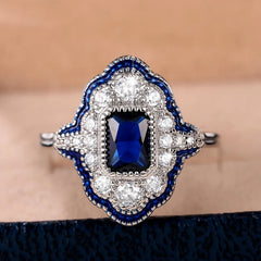 "Junelise" Retro Ring
