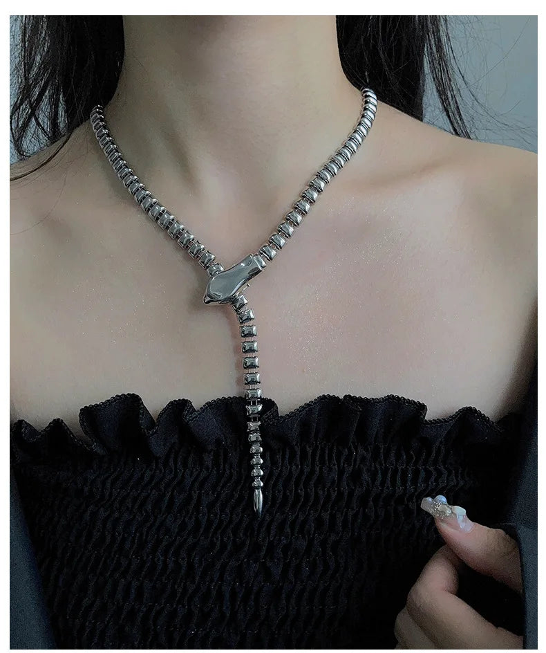 "Fiorenya" Adjustable Chain Belt