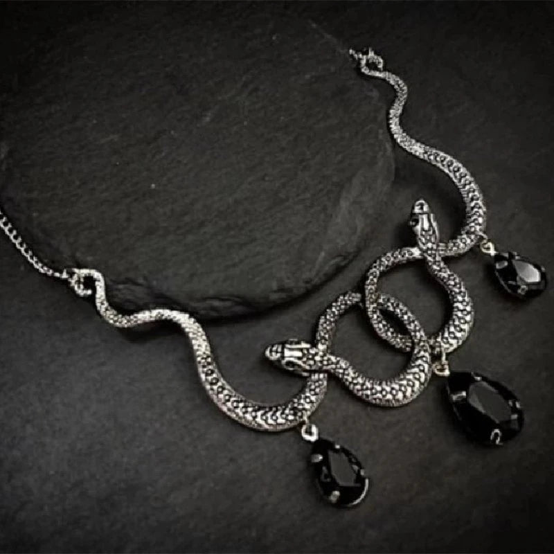 "Coyazira" Snake Necklace