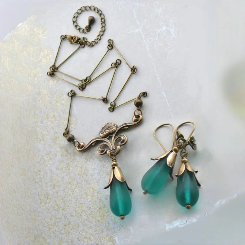 "Ethelwyra" Floral Necklace Set