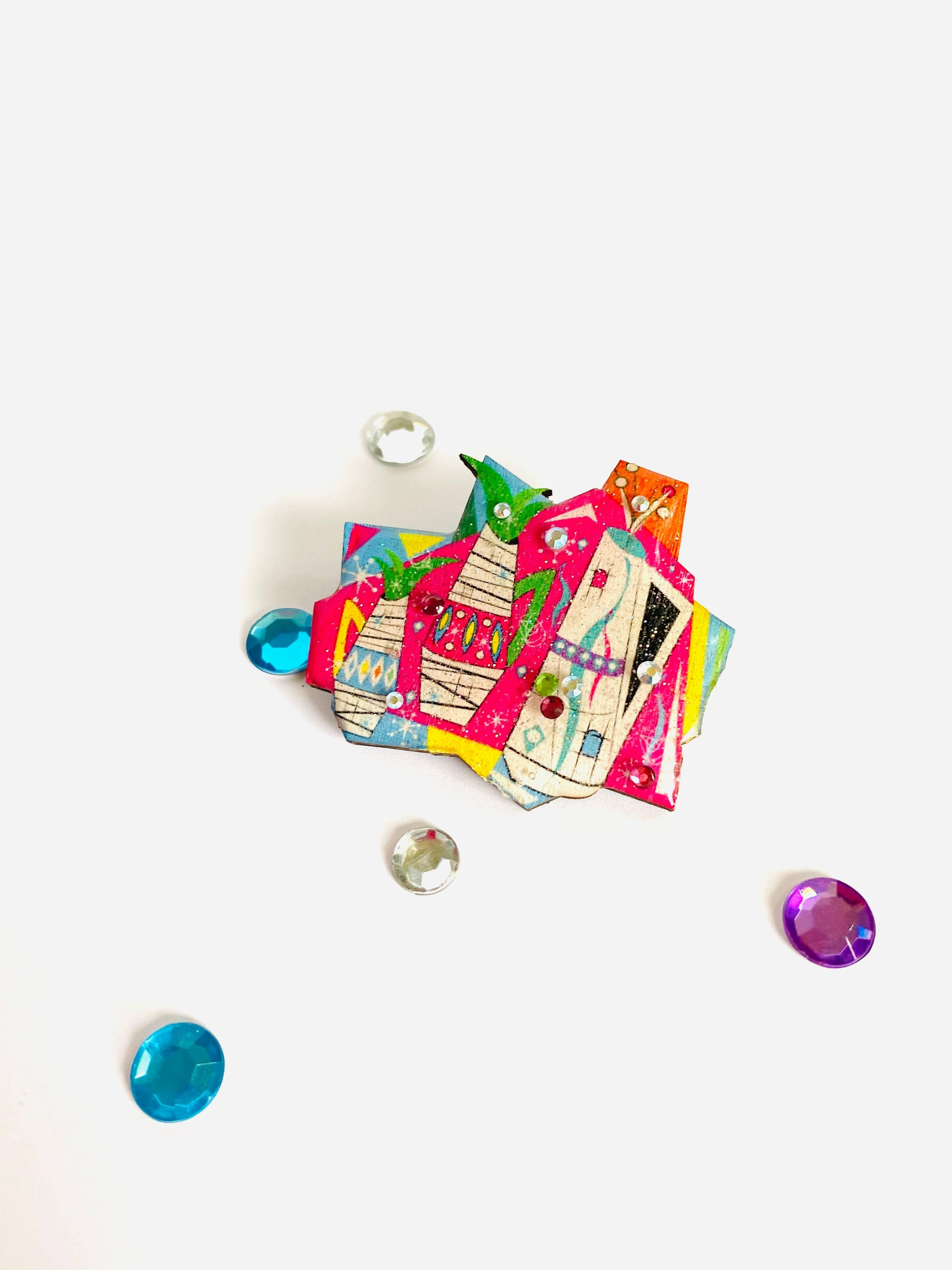 Atomic Vase Brooch by Rosie Rose Parker-0
