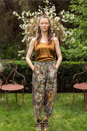 "Love Grows Wild" Bee Print Artist Pants (L/XL) width=100 