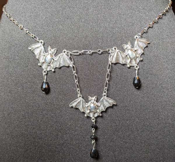 "Deltha" Silvery Bat Chain Belt