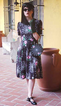 "Vivienne" Hexagon Spider Web Bag