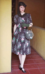 "Vivienne" Hexagon Spider Web Bag width=100 